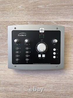 Audient ID22 USB Audio Interface & Monitor Controller with PSU