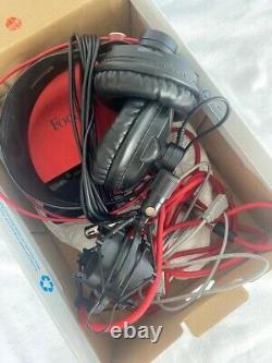 Focusrite 2i2 Scarlet Set With Headphone And Microphone Included