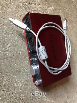 Focusrite Scarlett 2i2 2nd Gen Audio/Midi Interface USB Red With Monitor Cables