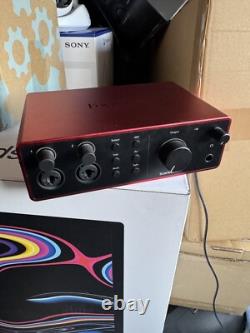 Focusrite Scarlett 4i4 4th Gen. USB Audio Interface Red